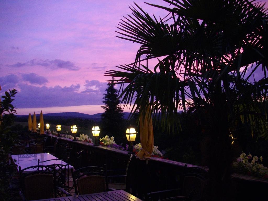 Landhotel Zur Post Bad König Dış mekan fotoğraf