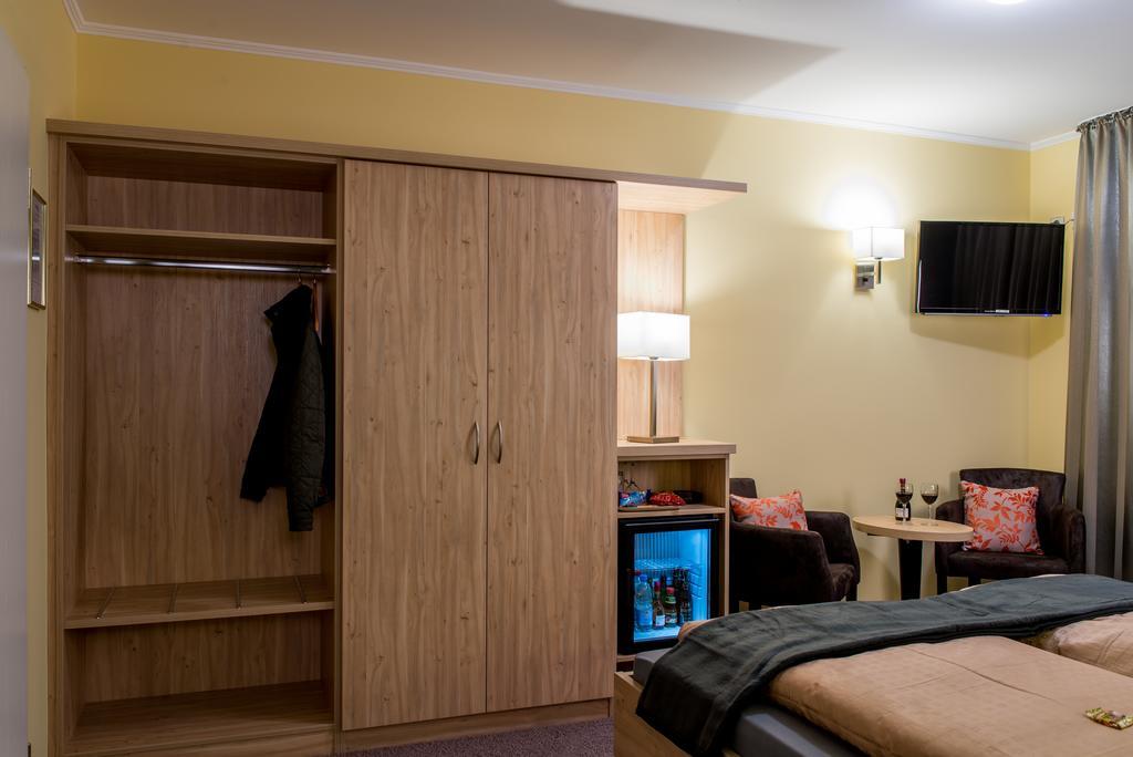 Landhotel Zur Post Bad König Oda fotoğraf