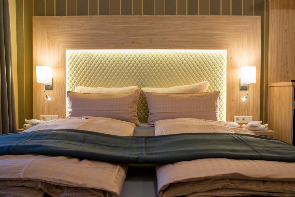 Landhotel Zur Post Bad König Oda fotoğraf